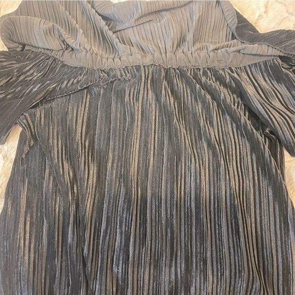 NWT sanctuary off shoulder velvet dress - Picture 9 of 9